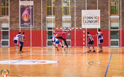 Isidre Campanyà, llançant un penal | Handbol Sant Joan Despí